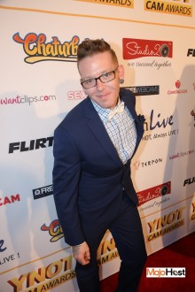 ynotcams2018_redcarpet206 
